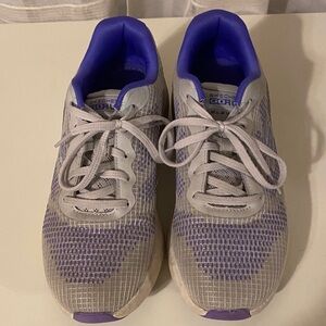 Sketchers Go Run Sneakers Size 8.5